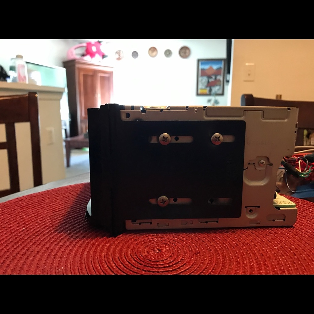 Car Radio - Picture 5 of 6